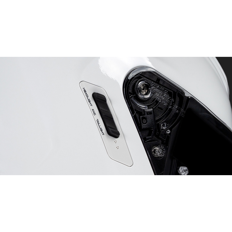 Kask motocyklowy integralny z zestawem słuchawkowym SENA Phantom ANC błyszczący biały