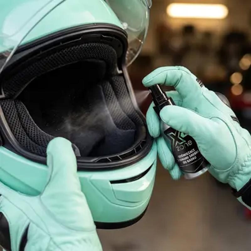 Osvěžovač interiéru přilby s ionty stříbra 50 ml máta