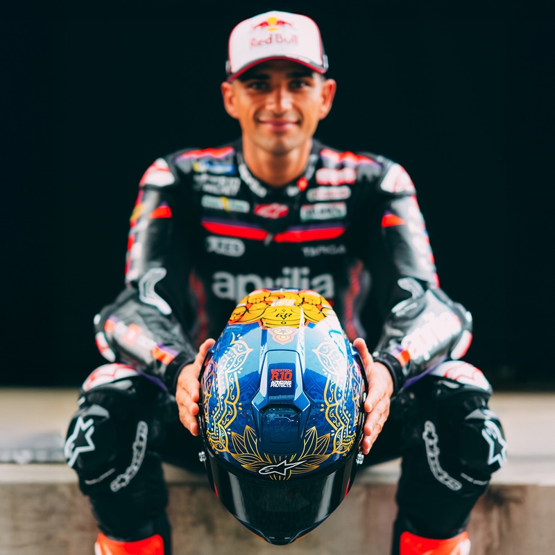Kask motocyklowy integralny Alpinestars Supertech R10 Marthainator edycja limitowana JORGE MARTIN niebieski perłowo-złoty czerwony