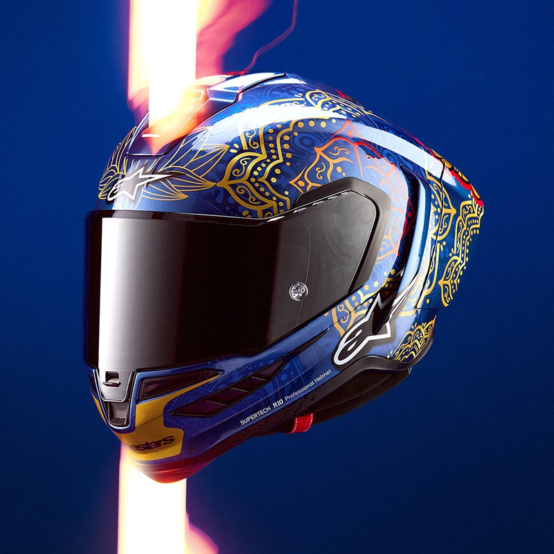 Kask motocyklowy integralny Alpinestars Supertech R10 Marthainator edycja limitowana JORGE MARTIN niebieski perłowo-złoty czerwony