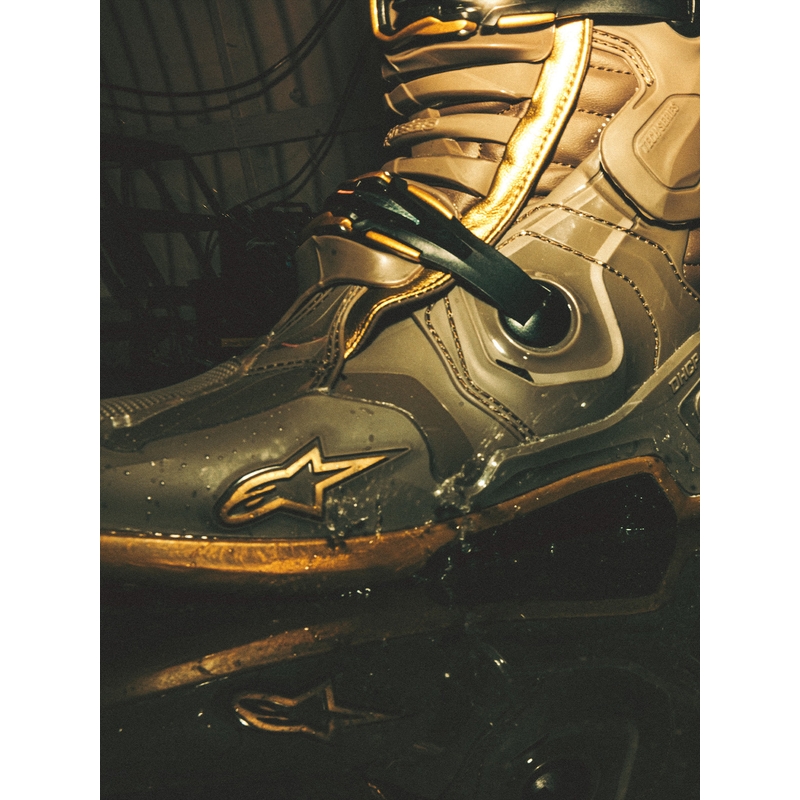 Buty motocyklowe Alpinestars TECH 10 Limited Edition AIR GOLD w kolorze brązowo-złotym