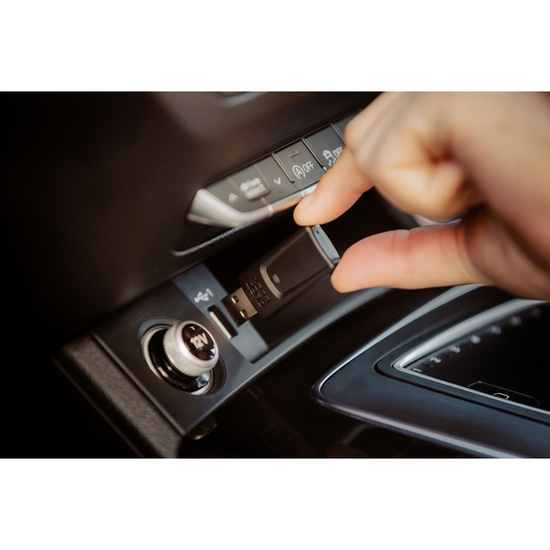 Bezprzewodowy adapter Quad Lock® CarPlay/Android Auto w kolorze czarnym
