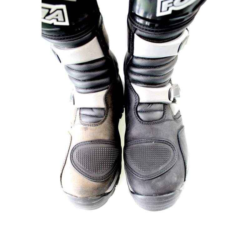 Buty motocyklowe Forma Adventure WP czarne - II. jakość