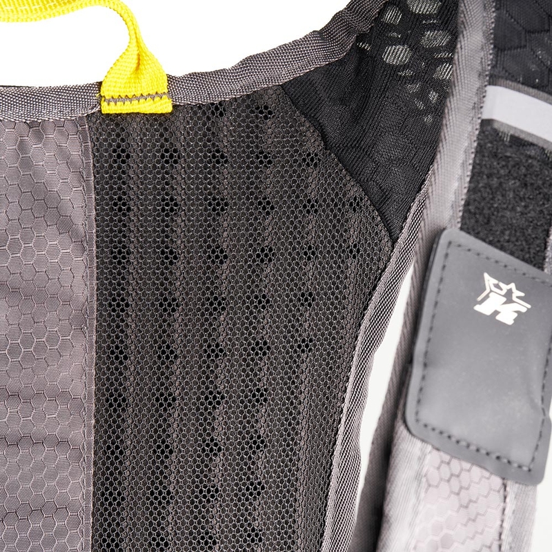 Plecak nawadniający KINI Red Bull 1.0 Hydration Backpack antracyt