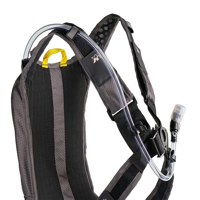 Plecak nawadniający KINI Red Bull 1.0 Hydration Backpack antracyt